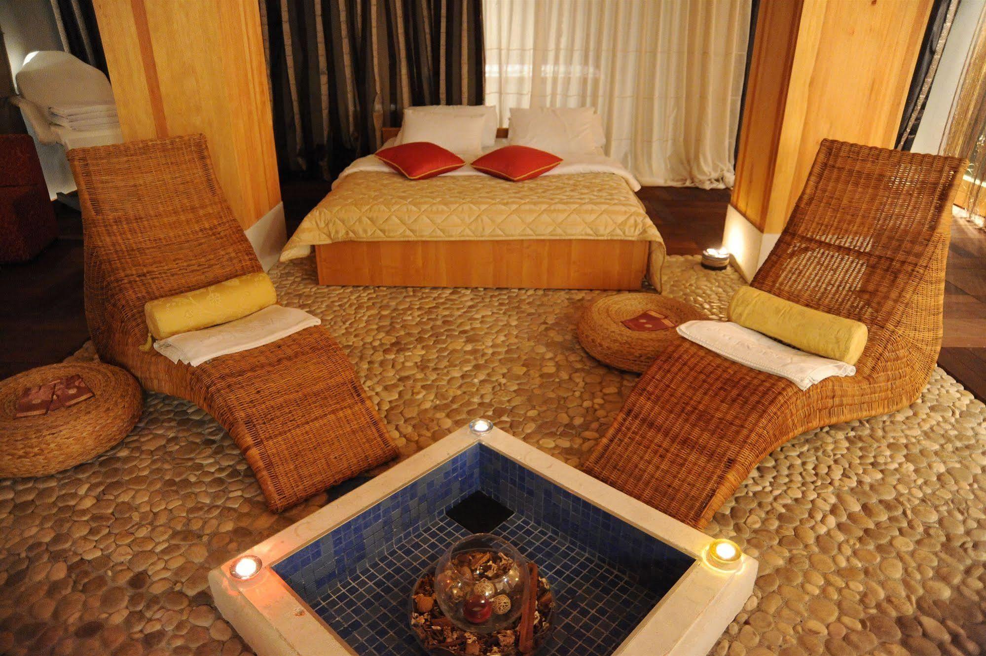 Hotel Merona SJJ Extérieur photo