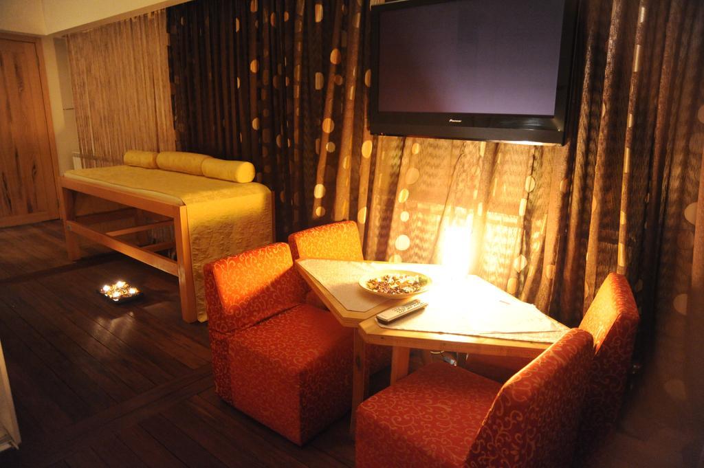 Hotel Merona SJJ Extérieur photo